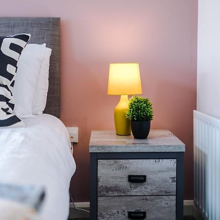 Luxury City Stay Coop Live & Etihad With Free Parking Manchester Exterior photo